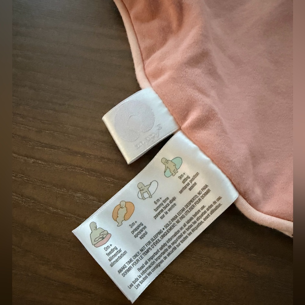 Boppy Pink Nursing Pillow Cover - Picture 3 of 4